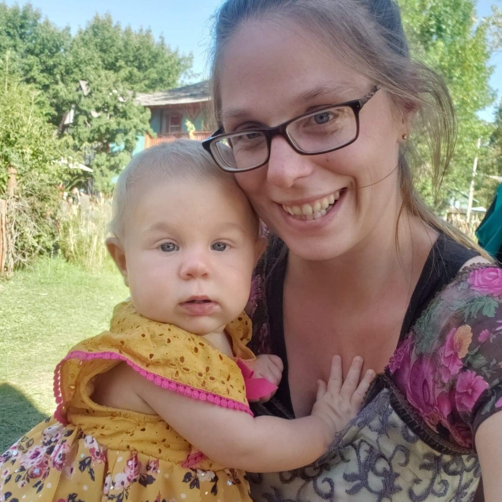 Meet your Posher, Alicia